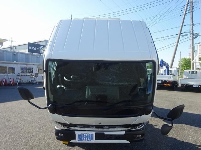 Mitsubishi CANTER 2026-03 8732830-29