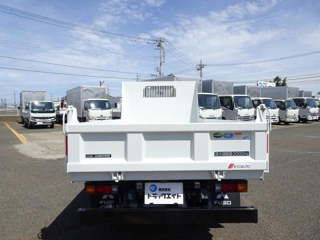 Mitsubishi CANTER 2026-04 8732825-5