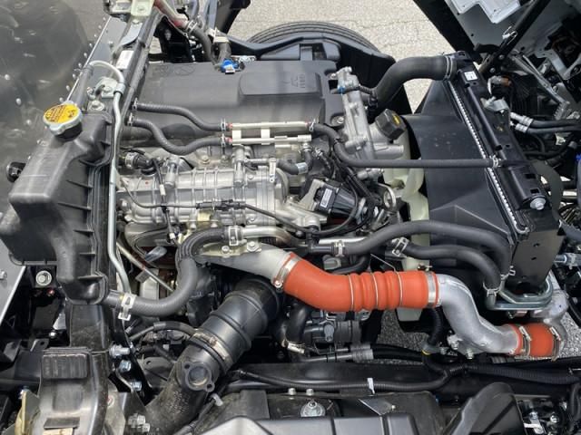 Mitsubishi CANTER 2026-06 8732815-9