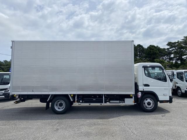 Mitsubishi CANTER 2026-06 8732815-4