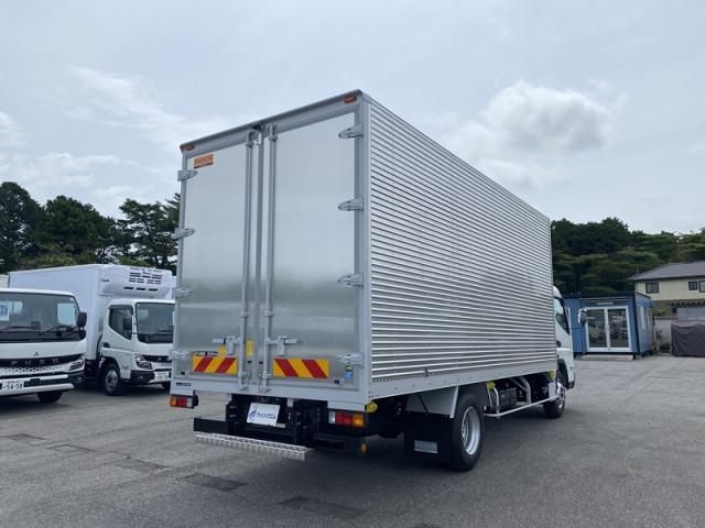 Mitsubishi CANTER 2026-06 8732815-7