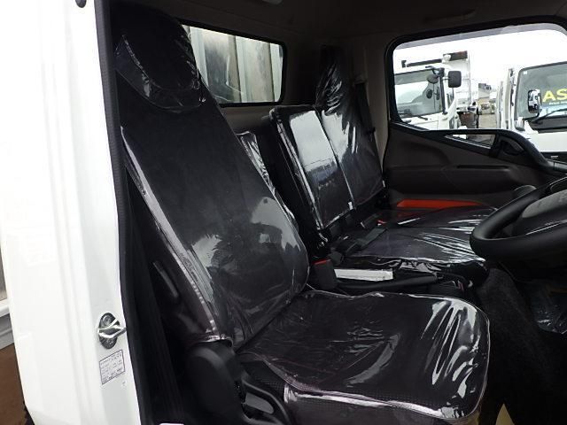 Mitsubishi CANTER 2024-10 8732820-15