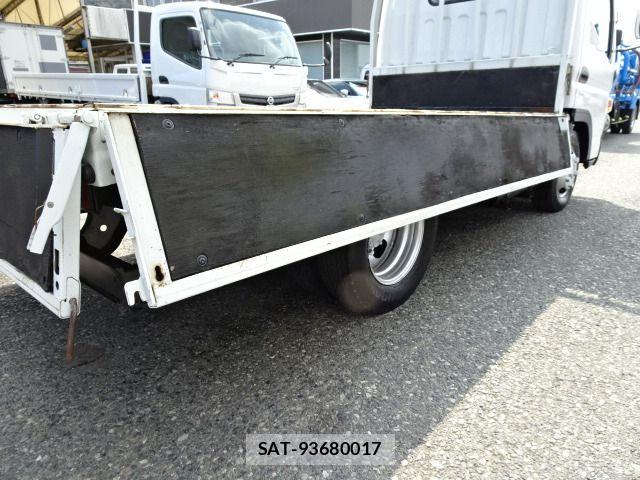 Mitsubishi CANTER 2011-06 8741072-17
