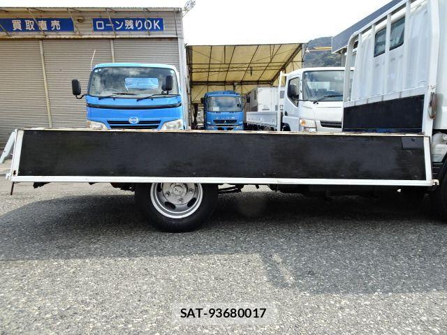 Mitsubishi CANTER 2011-06 8741072-18