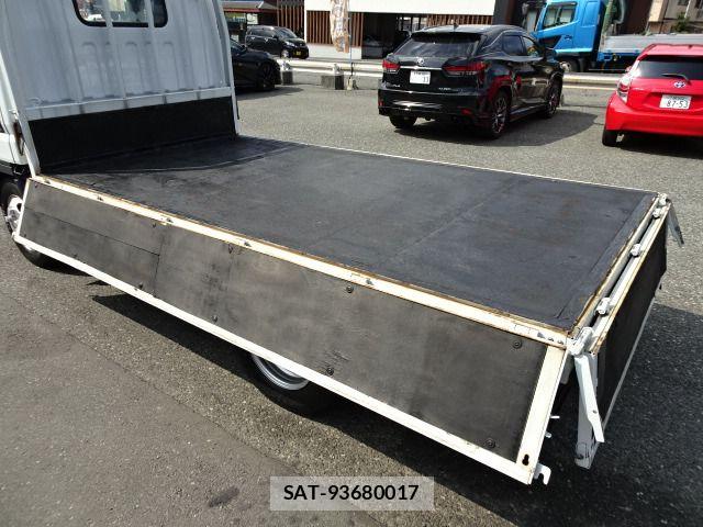 Mitsubishi CANTER 2011-06 8741072-19
