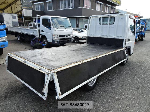 Mitsubishi CANTER 2011-06 8741072-4