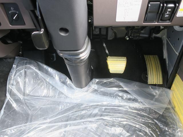 Mitsubishi CANTER 2026-08 8732784-21