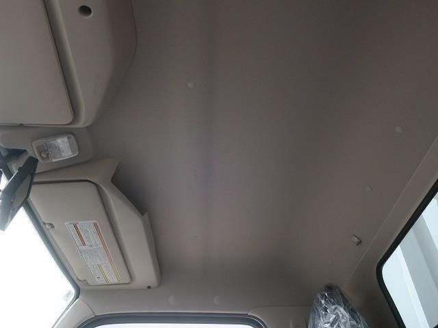 Mitsubishi CANTER 2026-08 8732784-23