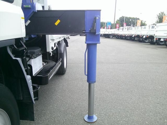 Mitsubishi CANTER 2003-08 8732856-16