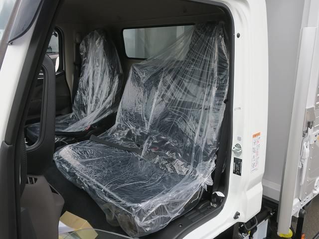 Mitsubishi CANTER 2026-08 8732796-23
