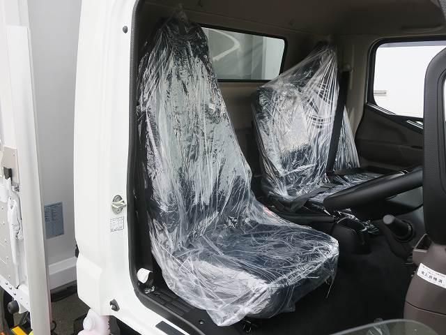 Mitsubishi CANTER 2026-08 8732806-11