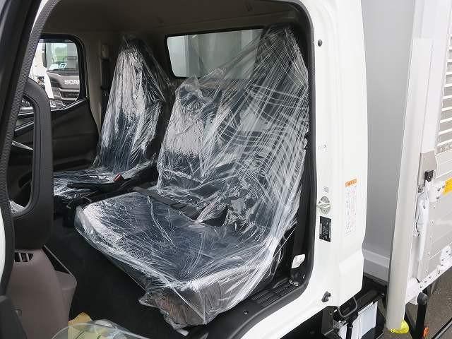 Mitsubishi CANTER 2026-08 8732806-20