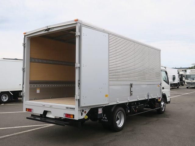 Mitsubishi CANTER 2026-08 8732806-5