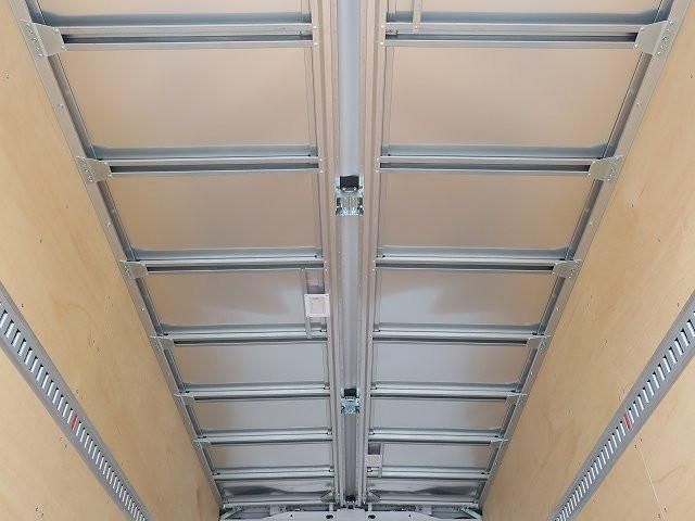 Mitsubishi CANTER 2026-08 8732806-6