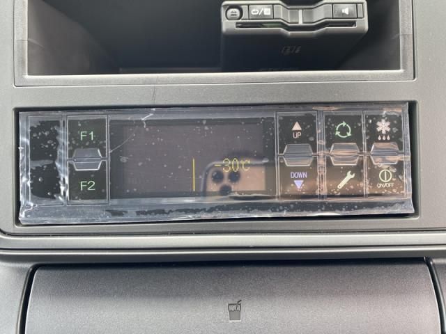 Mitsubishi CANTER 2026-06 8732795-17