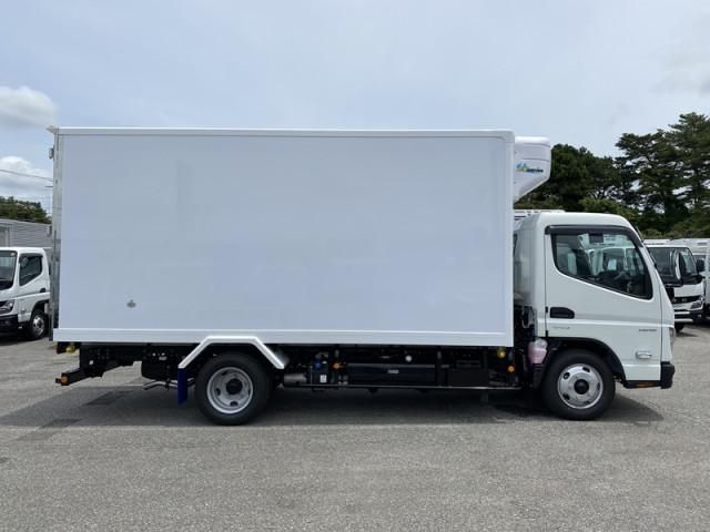 Mitsubishi CANTER 2026-06 8732795-4