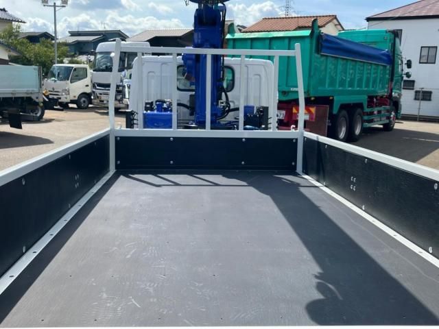 Mitsubishi CANTER 2026-03 8732804-6