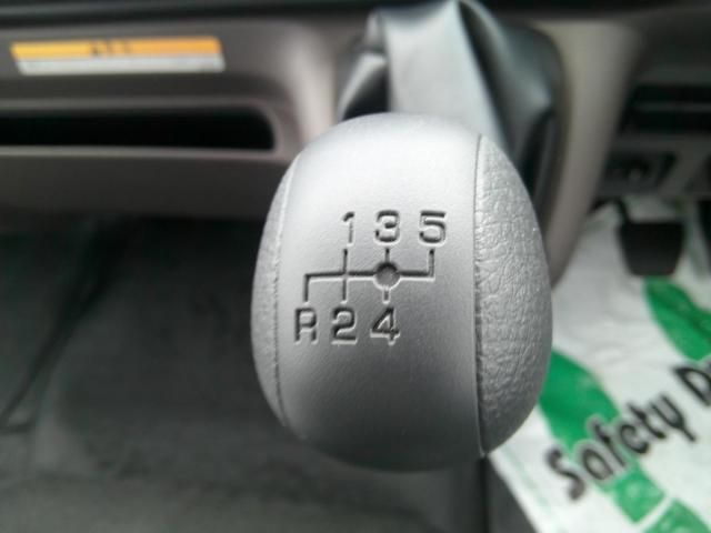 Mitsubishi CANTER 2026-04 8732794-17