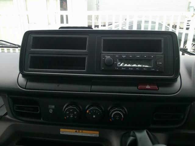 Mitsubishi CANTER 2026-04 8732794-18