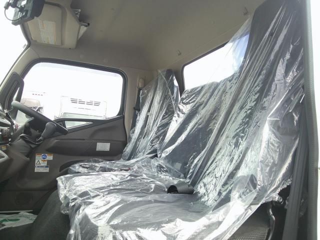 Mitsubishi CANTER 2026-04 8732794-22