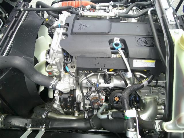 Mitsubishi CANTER 2026-04 8732794-24