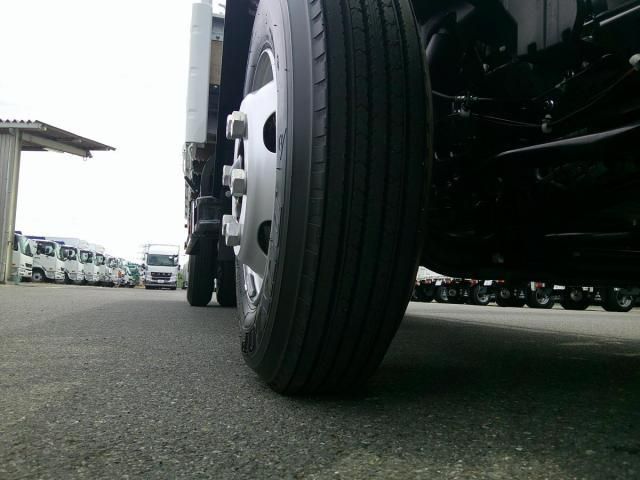 Mitsubishi CANTER 2026-04 8732794-26