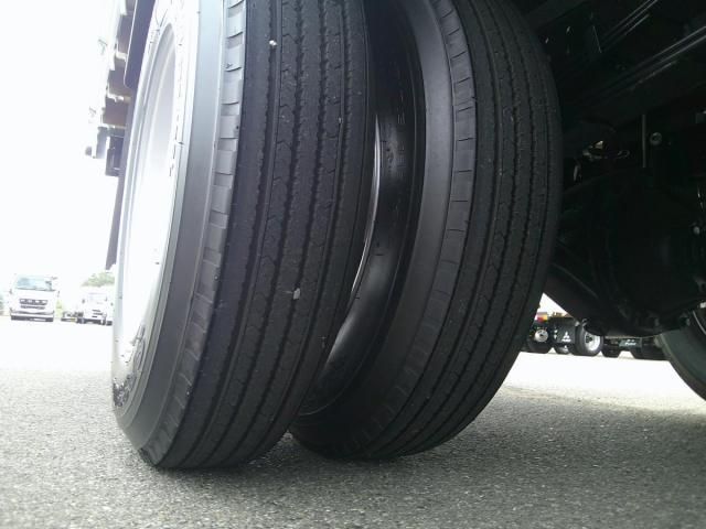 Mitsubishi CANTER 2026-04 8732794-27