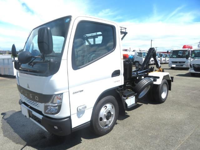 Mitsubishi CANTER 2026-08 8732818-24