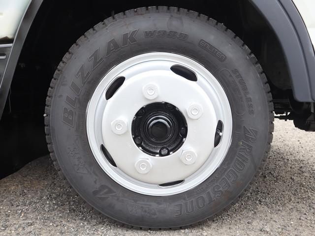 Mitsubishi CANTER 2023-03 8732831-25