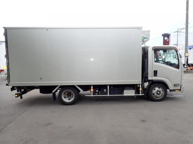 Mitsubishi CANTER 2021-05 8732839-3