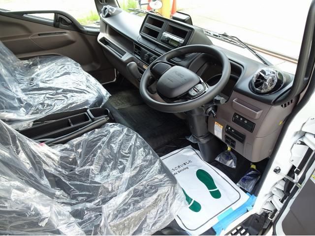 Mitsubishi CANTER 2025-12 8732799-7