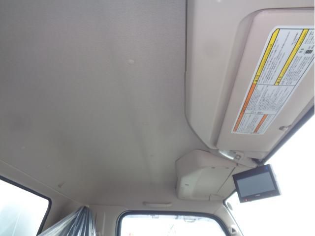 Mitsubishi CANTER 2026-04 8732792-26