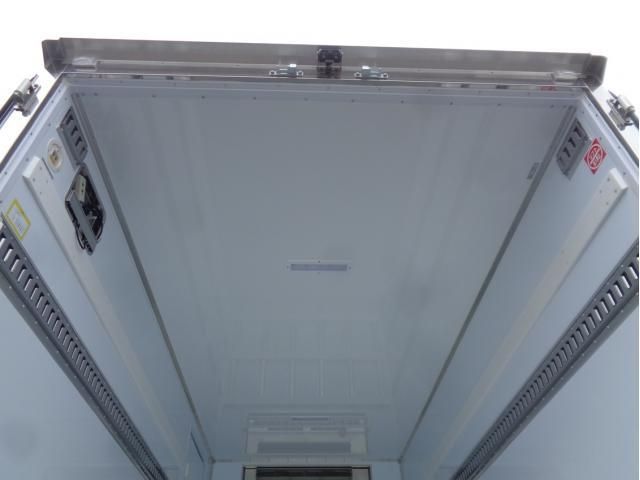 Mitsubishi CANTER 2026-04 8732792-5