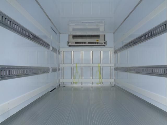 Mitsubishi CANTER 2026-04 8732792-6