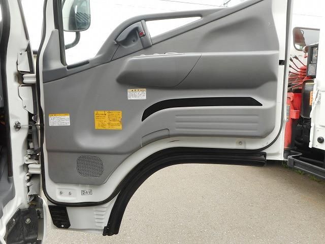 Mitsubishi CANTER 2011-07 8732844-17