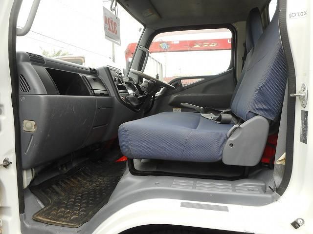 Mitsubishi CANTER 2011-07 8732844-19