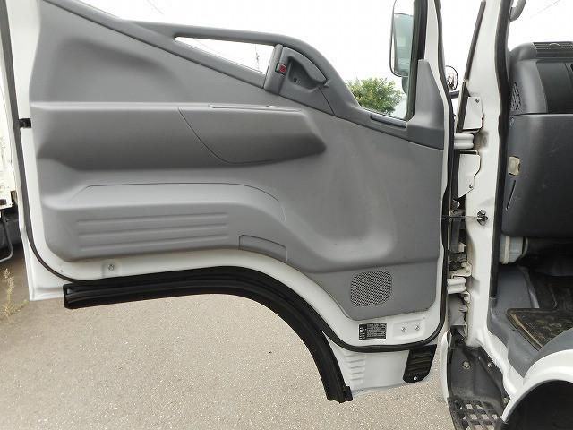 Mitsubishi CANTER 2011-07 8732844-20