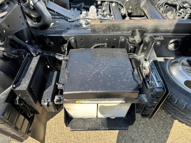 Mitsubishi CANTER 2019-10 8732854-17