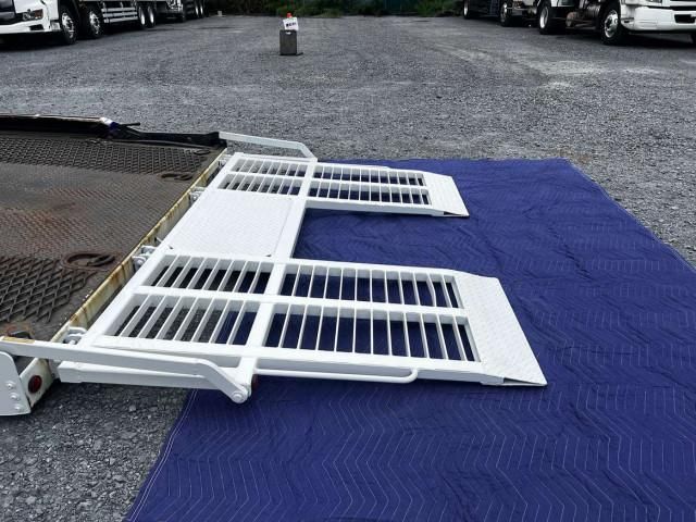 Mitsubishi CANTER 2018-07 8732833-12