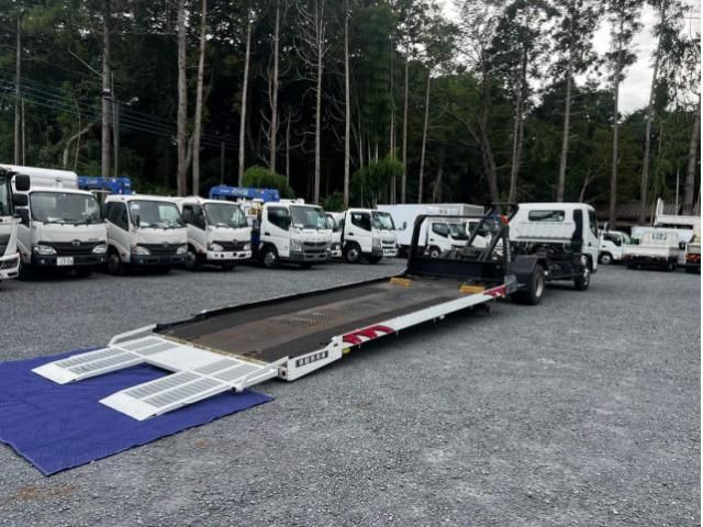 Mitsubishi CANTER 2018-07 8732833-19