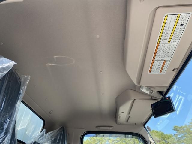 Mitsubishi CANTER 2026-06 8732803-12