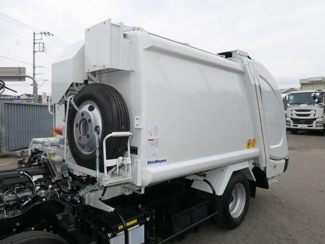 Mitsubishi CANTER 2026-06 8770570-13