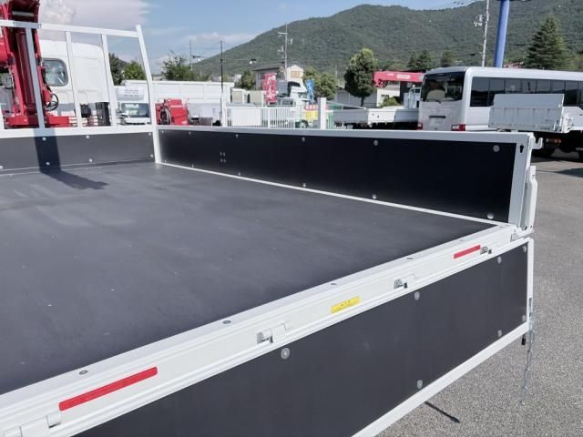 Mitsubishi CANTER 2025-11 8770583-27