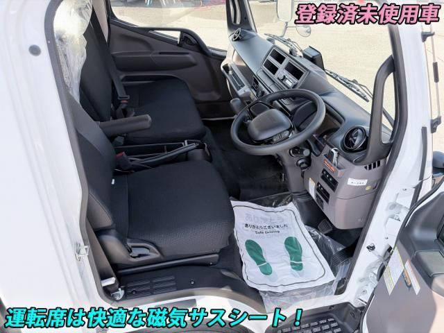 Mitsubishi CANTER 2025-11 8770583-7