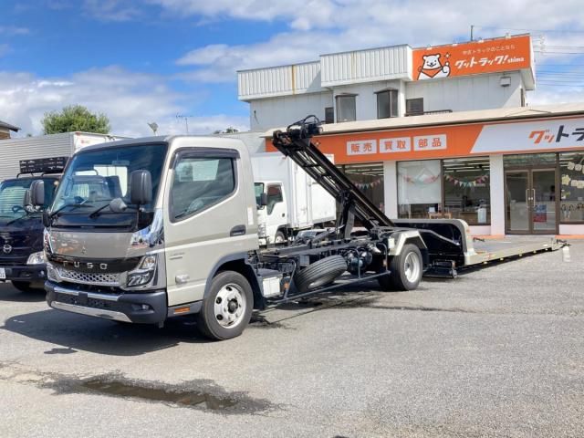 Mitsubishi CANTER 2023-04 8770587-0