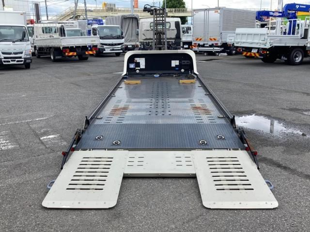 Mitsubishi CANTER 2023-04 8770587-7