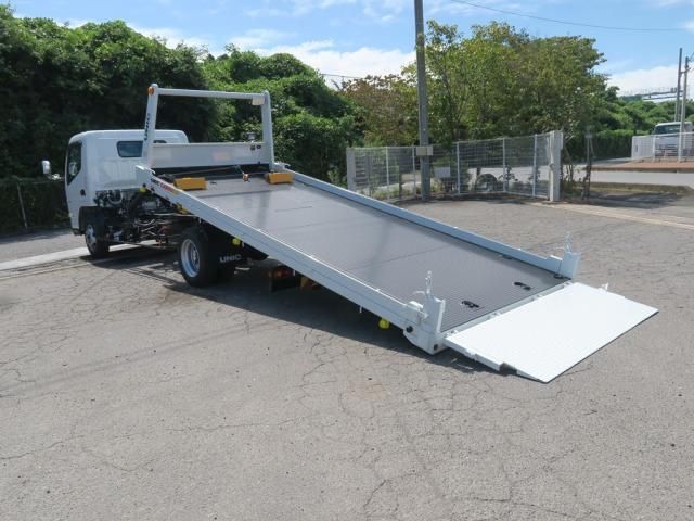 Mitsubishi CANTER 2026-05 8770577-1