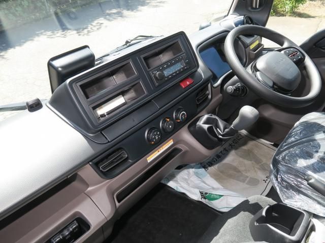 Mitsubishi CANTER 2026-05 8770577-25