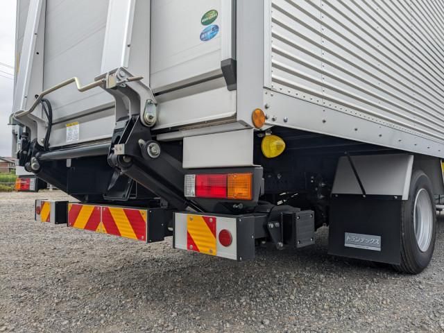 Mitsubishi CANTER 2026-06 8770584-5