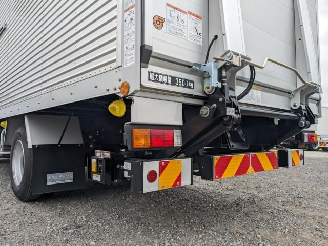 Mitsubishi CANTER 2026-06 8770584-6